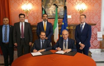 الكويت وإيطاليا توقعان محضر اجتماع لتطوير قطاع الطيران المدني