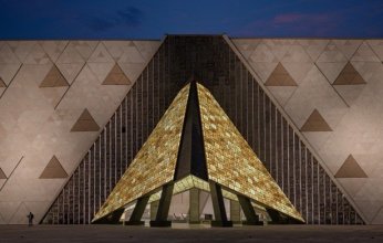 المتحف المصري الكبير ينظم عرضًا فنيًا تراثيًا تحت عنوان "موكب حتحور"