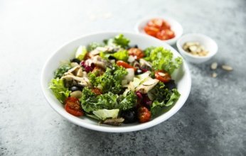 سر جديد للشفاء.. طبق السلطة يفتح أبواب الأمل لعلاج أمراض عصبية معقدة