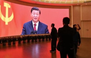 ترامب يتراجع عن بعض الرسوم تحت ضغط الأسواق.. هل تنجو الصين من المقصلة؟