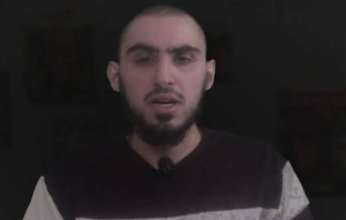 شاهد.. "دمي في رقبتك يا نتنياهو".. أسير إسرائيلي يوجّه رسالة عبر سرايا القدس