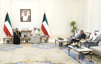 ولي العهد الكويتي يستقبل الممثل الخاص للأمين العام للأمم المتحدة في العراق بمناسبة زيارته للبلاد