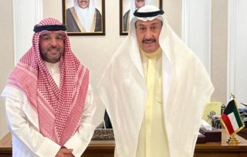 الشيخ فيصل الحمود يكرم الدكتور فواز العازمي ويستقبل الدكتور فايز الحربي