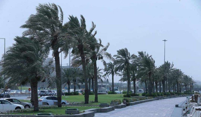 طقس قطر اليوم السبت.. الأرصاد الجوية تحذر من رياح قوية على الساحل وفي عرض البحر طقس قطر اليوم السبت.. الأرصاد الجوية تحذر من رياح قوية على الساحل وفي عرض البحر