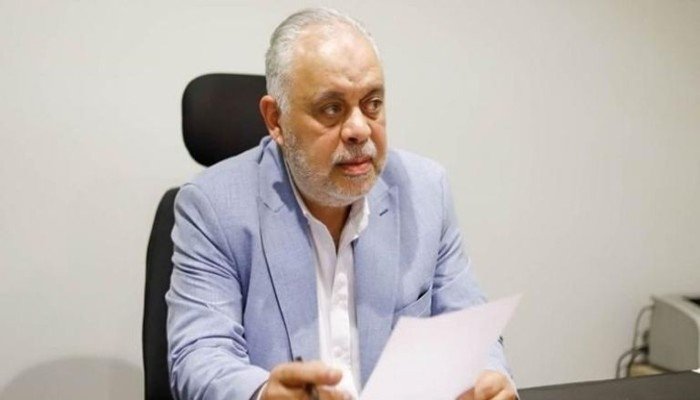 أشرف زكي يوضح كواليس مكالمته مع آية سماحة بعد منشور مسيء لمشيرة إسماعيل: "لا بد من احترام الرموز" أشرف زكي يوضح كواليس مكالمته مع آية سماحة بعد منشور مسيء لمشيرة إسماعيل: "لا بد من احترام الرموز"