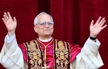 الرئيس الأوكراني يدعو بابا الفاتيكان إلى زيارة بلاده