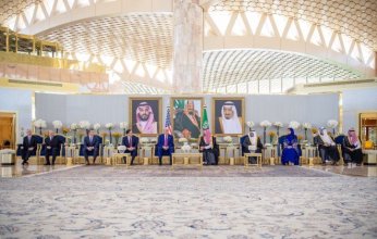 الوفد المرافق للرئيس الأمريكي بالرياض يعكس رغبة في الارتقاء بالشراكات الاقتصادية والاستثمارية