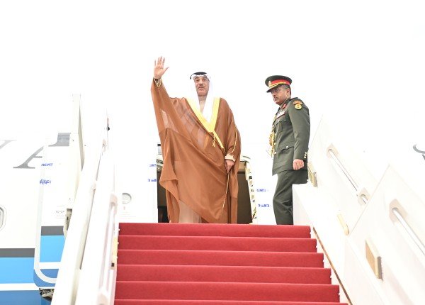 ولي العهد الكويتي يغادر ماليزيا بعد ترؤسه وفد دولة الكويت في قمتي (الآسيان والتعاون والصين) ولي العهد الكويتي يغادر ماليزيا بعد ترؤسه وفد دولة الكويت في قمتي (الآسيان والتعاون والصين)