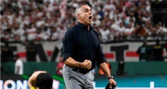 شوبير: جوميز على رأس المرشحين لتدريب الأهلي شوبير: جوميز على رأس المرشحين لتدريب الأهلي
