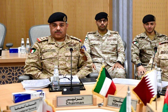 بمشاركة الكويت.. ندوة خليجية تبحث بالرياض توحيد المصطلحات والمفاهيم العسكرية بمشاركة الكويت.. ندوة خليجية تبحث بالرياض توحيد المصطلحات والمفاهيم العسكرية