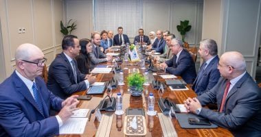 رئيس اقتصادية قناة السويس يجتمع بقيادات MAERSK العالمية رئيس اقتصادية قناة السويس يجتمع بقيادات MAERSK العالمية