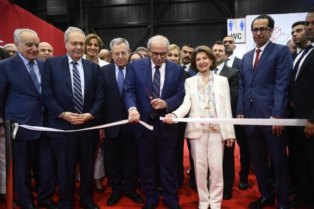 رئيس الوزراء اللبناني يؤكد قدرة الثقافة العربية على "ملاقاة متطلبات العصر" رئيس الوزراء اللبناني يؤكد قدرة الثقافة العربية على "ملاقاة متطلبات العصر"