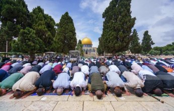 نحو 45 ألف فلسطيني يؤدون صلاة الجمعة في المسجد الأقصى