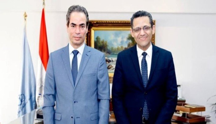 المسلماني يهنئ البلشي على فوزه بمنصب نقيب الصحفيين المسلماني يهنئ البلشي على فوزه بمنصب نقيب الصحفيين