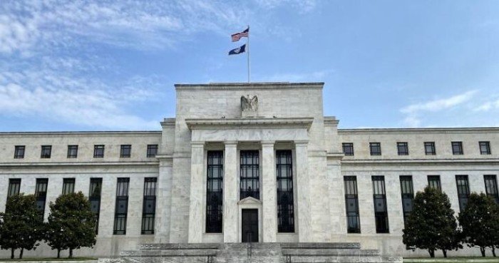 الفيدرالى الأمريكى يثبت سعر الفائدة عند 4.5% الفيدرالى الأمريكى يثبت سعر الفائدة عند 4.5%