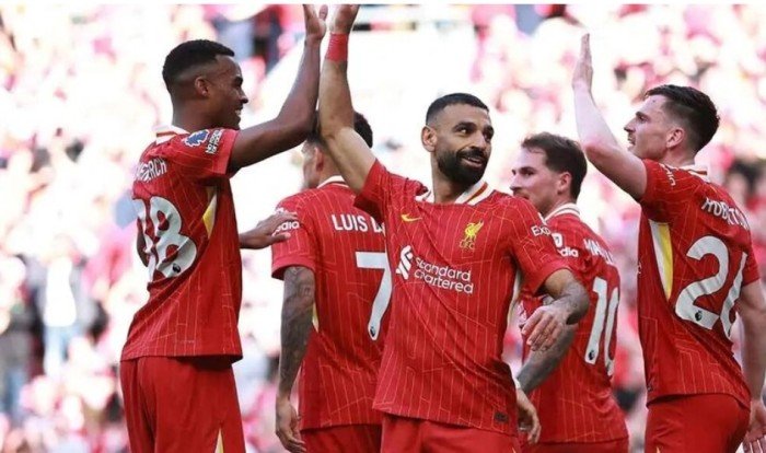 ليفربول يحسم أولى صفقاته الصيفية ليفربول يحسم أولى صفقاته الصيفية
