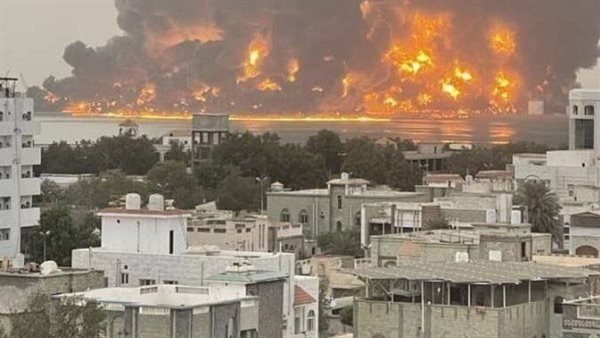 تصعيد خطير: إسرائيل تقصف مطار صنعاء بالكامل وتوسع عملياتها داخل اليمن تصعيد خطير: إسرائيل تقصف مطار صنعاء بالكامل وتوسع عملياتها داخل اليمن