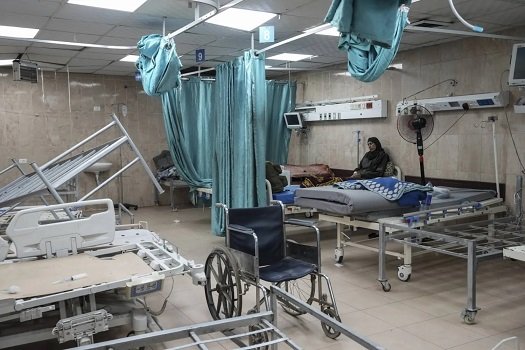 "الصحة العالمية" تحذر من انهيار وشيك للنظام الصحي في غزة وتدعو لوقف فوري لإطلاق النار "الصحة العالمية" تحذر من انهيار وشيك للنظام الصحي في غزة وتدعو لوقف فوري لإطلاق النار