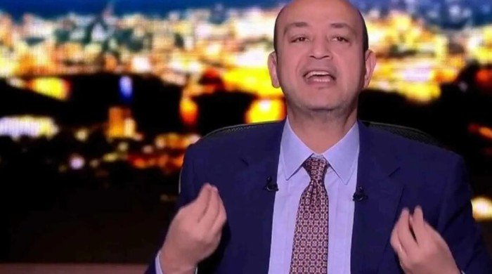 "كله يلعب لصالح الأهلي" عمرو أديب يشن هجوما حادا على الزمالك "كله يلعب لصالح الأهلي" عمرو أديب يشن هجوما حادا على الزمالك