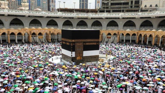 السعودية تمنع مخالفي تعليمات الحج من الدخول إلى مكة المكرمة وتضبط المخالفين السعودية تمنع مخالفي تعليمات الحج من الدخول إلى مكة المكرمة وتضبط المخالفين