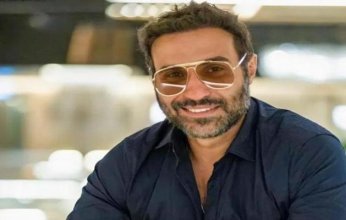 ما حقيقة عودة أحمد فهمي لطليقته هنا الزاهد.. الفنان يُجيب؟