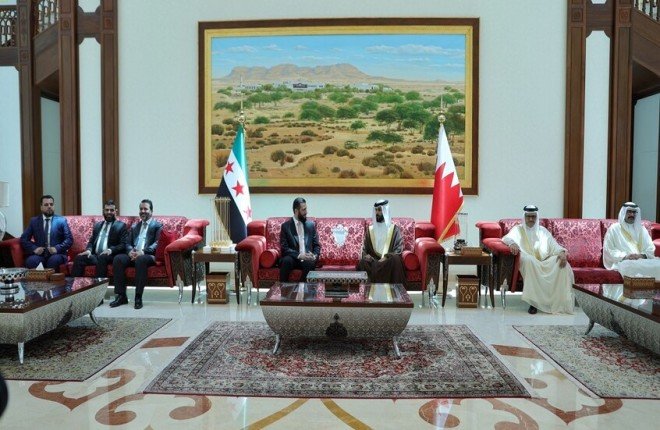 الرئيس السوري أحمد الشرع يصل البحرين في زيارة رسمية الرئيس السوري أحمد الشرع يصل البحرين في زيارة رسمية