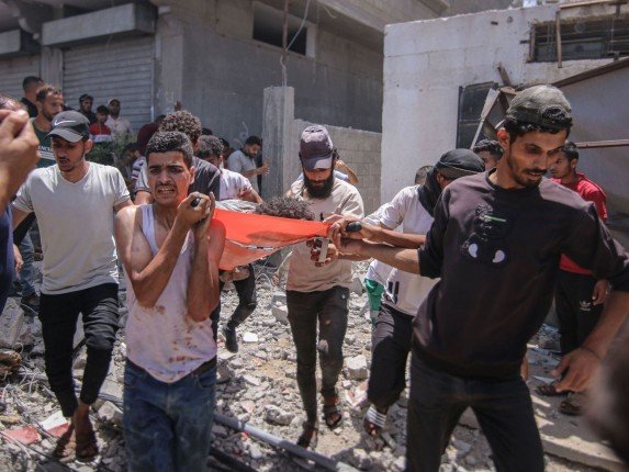 ارتفاع ضحايا التصعيد الإسرائيلي على "جباليا" و"خان يونس" في غزة إلى 103 شهداء ارتفاع ضحايا التصعيد الإسرائيلي على "جباليا" و"خان يونس" في غزة إلى 103 شهداء
