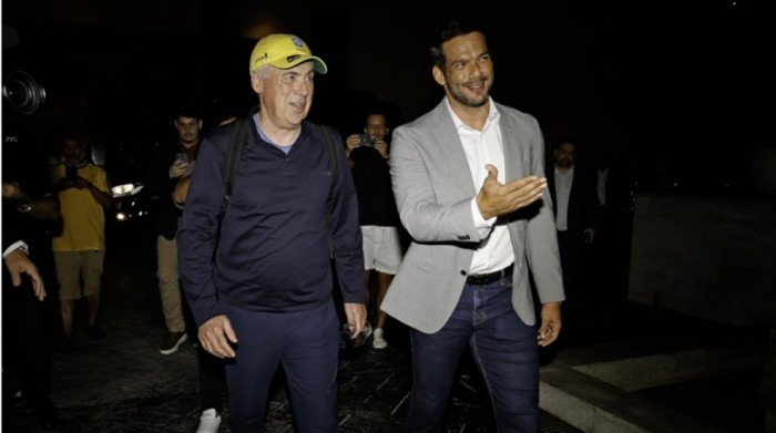 استقبال حافل لكارلو أنشيلوتي فور وصوله البرازيل استقبال حافل لكارلو أنشيلوتي فور وصوله البرازيل