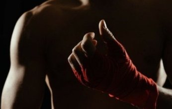 الكشف عن سبب وفاة بطل روسيا في الملاكمة شكاليكوف