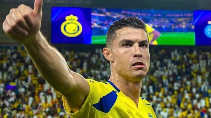ناد برازيلي يتفاوض مع رونالدو تمهيدًا لضمه ناد برازيلي يتفاوض مع رونالدو تمهيدًا لضمه