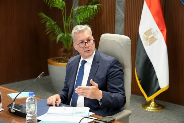 وزير البترول: ندعم التوسع الخارجى لشركة الحفر المصرية وتنمية أعمالها فى السعودية والكويت وزير البترول: ندعم التوسع الخارجى لشركة الحفر المصرية وتنمية أعمالها فى السعودية والكويت