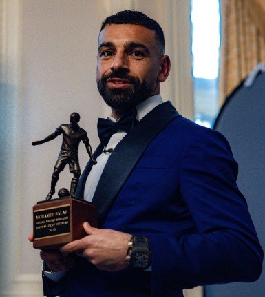 محمد صلاح يفوز بجائزة أفضل لاعب في الدوري الإنجليزي الممتاز محمد صلاح يفوز بجائزة أفضل لاعب في الدوري الإنجليزي الممتاز