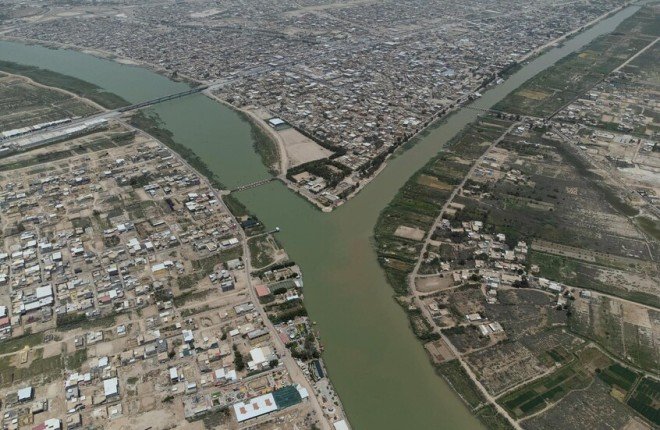 العراق.. أزمة جفاف حادة تهدد نهري دجلة والفرات بسبب شح المياه العراق.. أزمة جفاف حادة تهدد نهري دجلة والفرات بسبب شح المياه