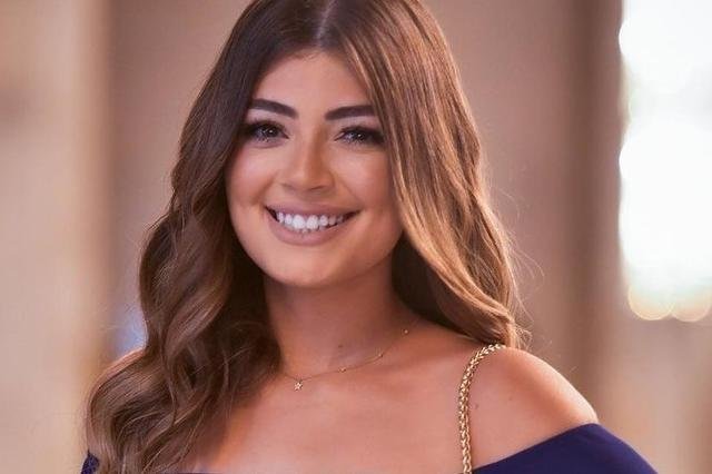 شاهد.. ليلى أحمد زاهر تتألق بإطلالة ساحرة في أحدث جلسة تصوير بعد زواجها شاهد.. ليلى أحمد زاهر تتألق بإطلالة ساحرة في أحدث جلسة تصوير بعد زواجها