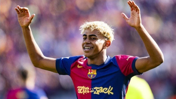 لامين جمال يستفز نجم ريال مدريد برسالة ساخرة لامين جمال يستفز نجم ريال مدريد برسالة ساخرة