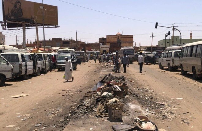 تصعيد جديد في السودان.. قوات الدعم السريع تنفذ أول هجوم بطائرات مسيرة على بورتسودان تصعيد جديد في السودان.. قوات الدعم السريع تنفذ أول هجوم بطائرات مسيرة على بورتسودان