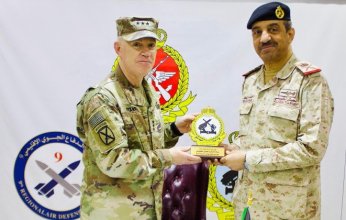 آمر سلاح الدفاع الجوي الكويتي يبحث مع مسؤول عسكري أمريكي موضوعات مشتركة