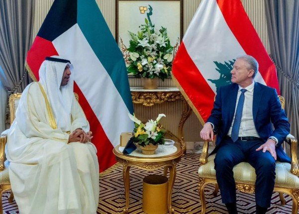 الكويت ولبنان تبحثان سبل تعزيز العلاقات الوثيقة بين البلدين الكويت ولبنان تبحثان سبل تعزيز العلاقات الوثيقة بين البلدين