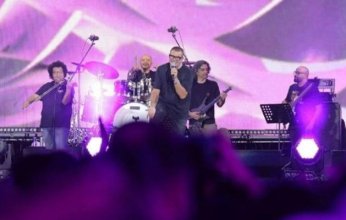 النجم المصري عمرو دياب يحتفي بمسيرته الغنائية في الجامعة الأمريكية بالقاهرة