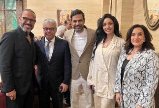 السفير المصري في السعودية يحضر العرض الأول لمسرحية «ألف تيتة وتيتة» بجدة