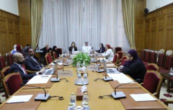 بدء الاجتماع العربي للجنة تحكيم جائزة العمل المميز في مهنتي التمريض والقبالة