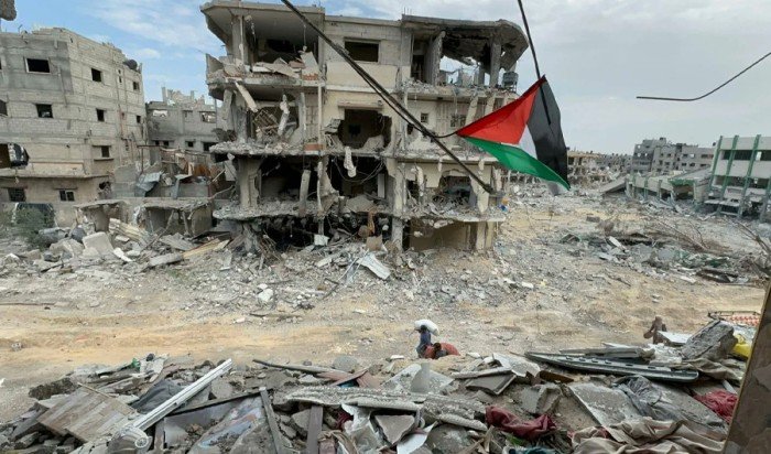 43 شهيداً في قصف إسرائيلي على مناطق متفرقة من قطاع غزة 43 شهيداً في قصف إسرائيلي على مناطق متفرقة من قطاع غزة