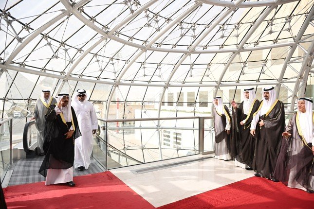 أمير الكويت يغادر إلى المملكة العربية السعودية لحضور مؤتمر القمة الخليجية الامريكية أمير الكويت يغادر إلى المملكة العربية السعودية لحضور مؤتمر القمة الخليجية الامريكية