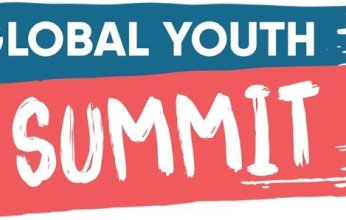 قمة الشباب العالمية لاتفاقية "سايتس" تكرم الكويت ممثلة بهيئة البيئة عن ملصق (جواز الصقر)