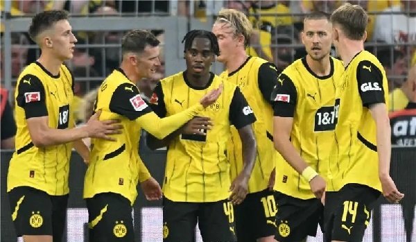 بث مباشر.. شاهد مباراة بوروسيا دورتموند وهولشتاين في الدوري الألماني بث مباشر.. شاهد مباراة بوروسيا دورتموند وهولشتاين في الدوري الألماني