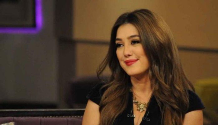 الفنانة كندة علوش تكشف تطورات حالتها الصحة.. ماذا قالت؟ الفنانة كندة علوش تكشف تطورات حالتها الصحة.. ماذا قالت؟
