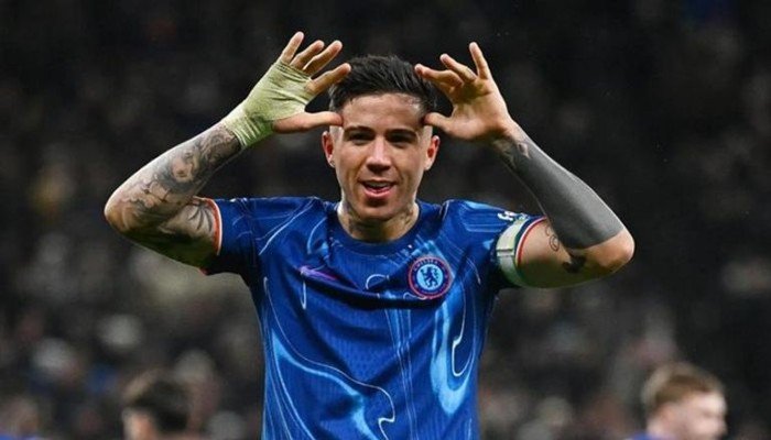 ريال مدريد يضع إنزو فيرنانديز على رأس أولوياته في الميركاتو الصيفي ريال مدريد يضع إنزو فيرنانديز على رأس أولوياته في الميركاتو الصيفي