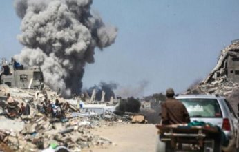 غزة بين نيران القصف وتعثر المبادرات.. نزوح جماعي وتضارب في المسارات السياسية