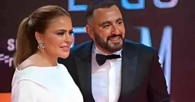 أحمد السقا يعلن انفصاله عن مها الصغير: "تم الطلاق منذ شهرين.. وأتمنى لها التوفيق" أحمد السقا يعلن انفصاله عن مها الصغير: "تم الطلاق منذ شهرين.. وأتمنى لها التوفيق"