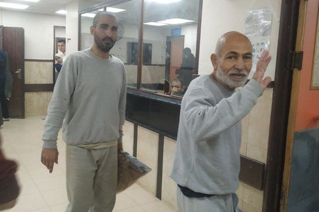 الاحتلال الإسرائيلي يفرج عن 10 معتقلين فلسطينيين من قطاع غزة الاحتلال الإسرائيلي يفرج عن 10 معتقلين فلسطينيين من قطاع غزة